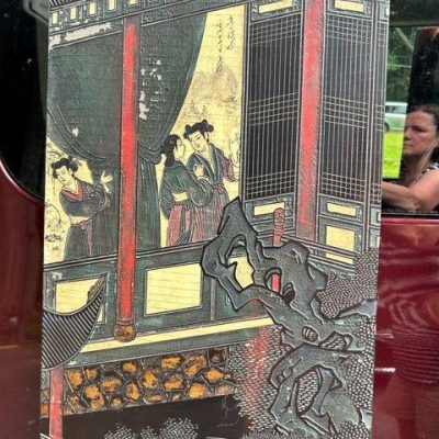 HC-001 — Shanghai Eight-Panel Carved Lacquer Screen (view 23)