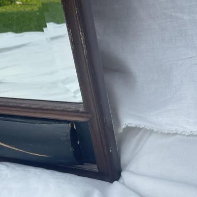 HC-007 — Black-and-Gilt Chinese Decorative Mirror (view 3)