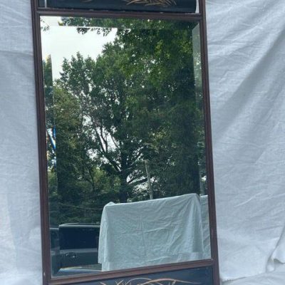 HC-007 — Black-and-Gilt Chinese Decorative Mirror (view 5)