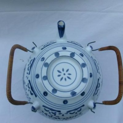HC-012 — Chinese Bamboo-Handled Teapot (view 4)
