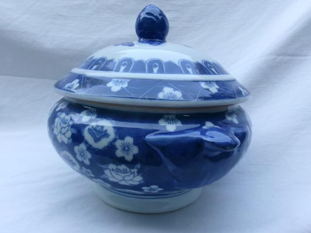 HC-018 — Large Chinese Blue-and-White Covered Bowl with Lion-Mask Handles