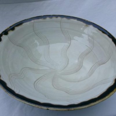 HC-019 — Brown-and-White Handmade Ceramic Bowl (view 4)