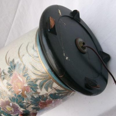 HC-022 — Chinese Porcelain Floral-and-Bird Lamp (view 5)