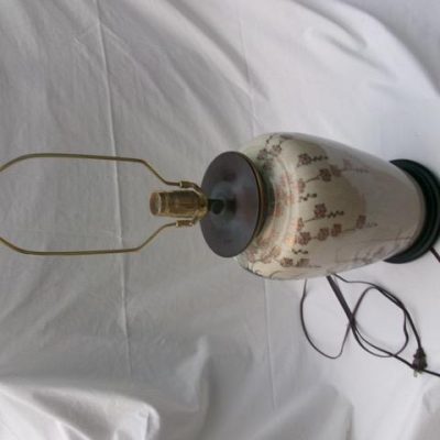 HC-022 — Chinese Porcelain Floral-and-Bird Lamp (view 7)