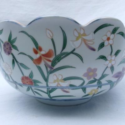 HC-025 — Scalloped Porcelain Floral Bowl (view 7)