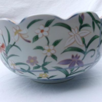 HC-025 — Scalloped Porcelain Floral Bowl (view 18)